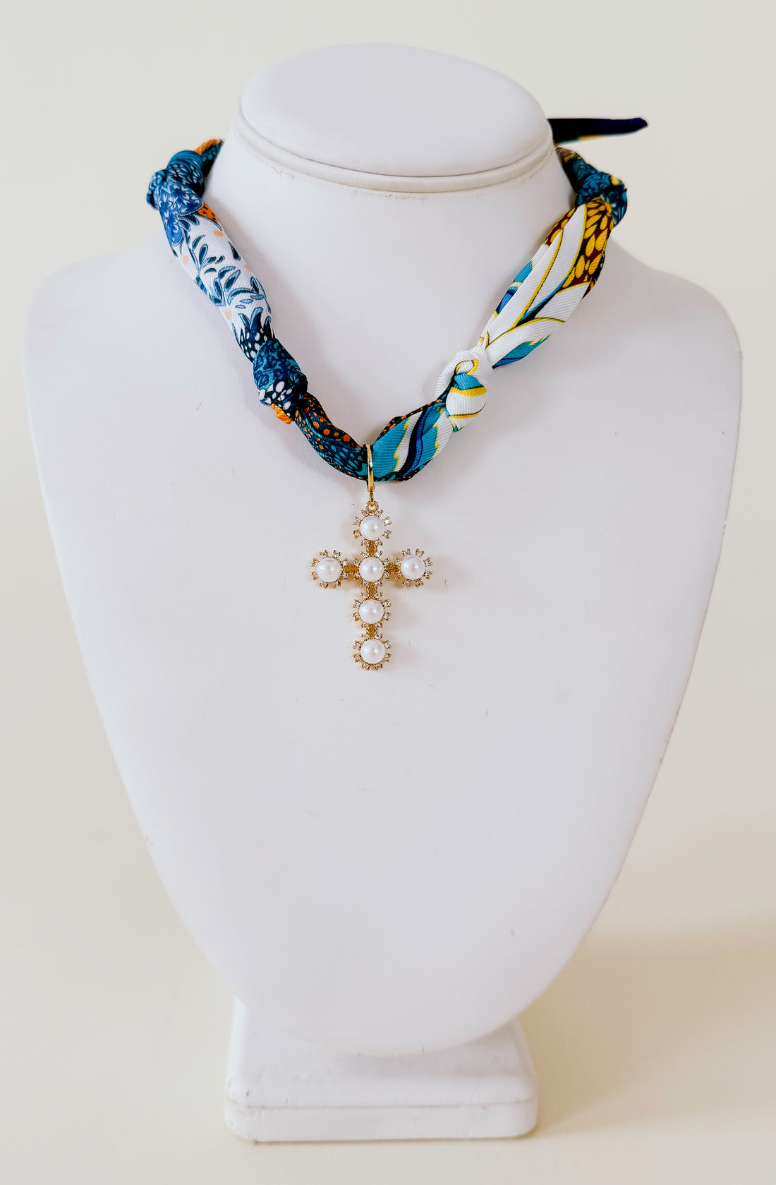 MALIA SCARF NECKLACE
