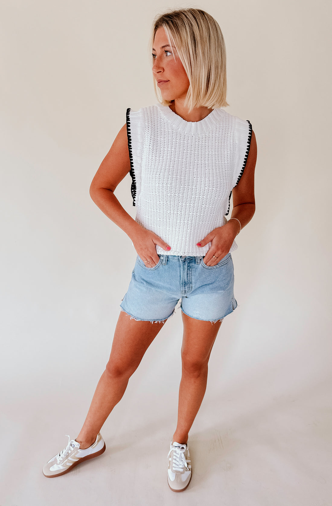 EDGE OF PERFECTION COLLOR BLOCKED SWEATER