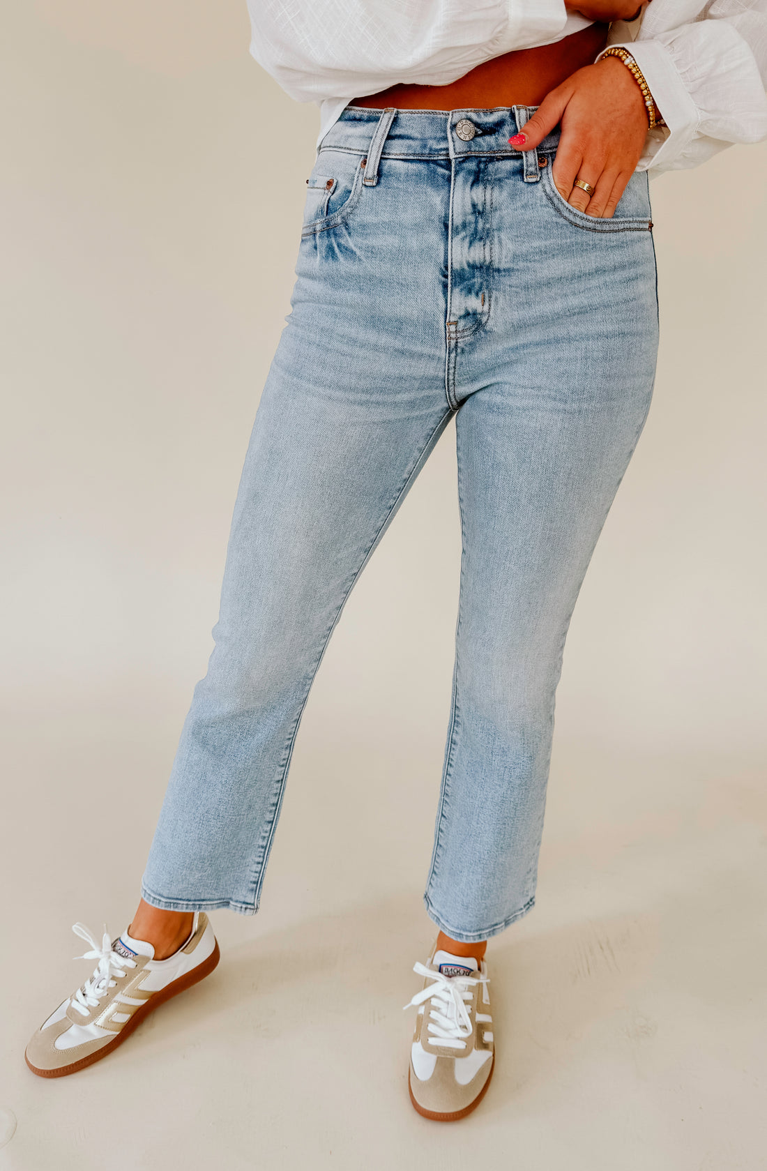 DAZE SHY GIRL IN MIRACLE