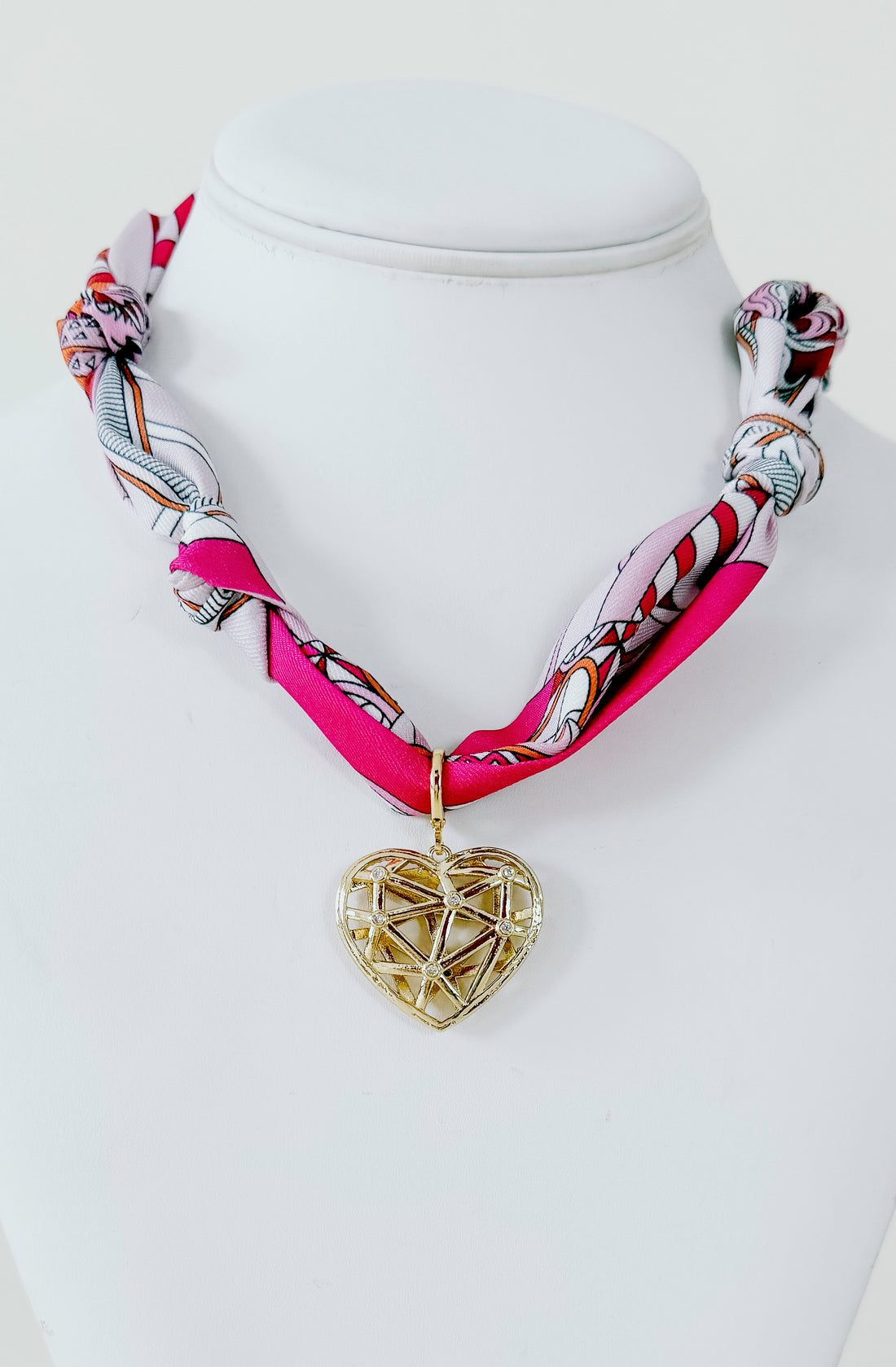LEILANA SCARF NECKLACE