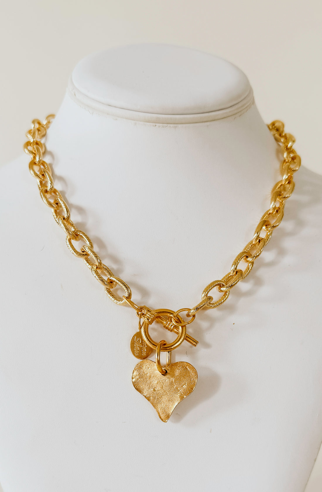 SUSAN SHAW HEART TOGGLE NECKLACE