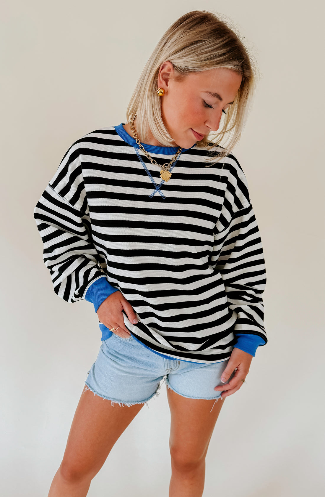 THE NICKI STRIPED PULLOVER TEE