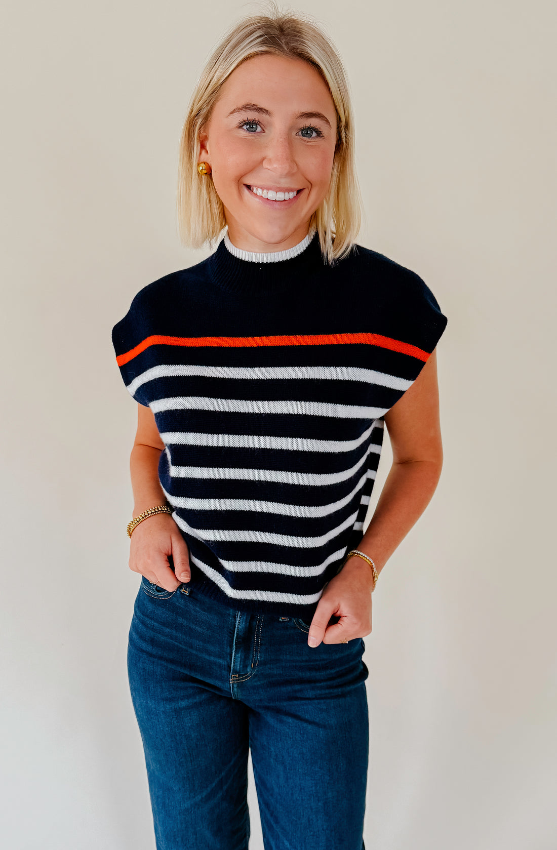 FINE LINE CASHMERE SWEATER