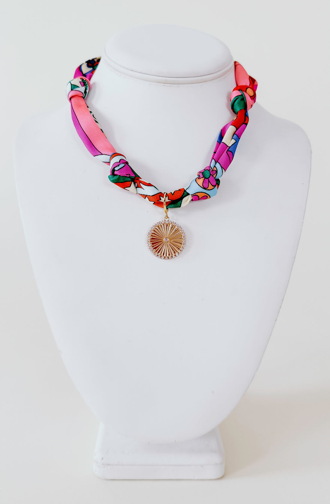 ZINNIA SCARF NECKLACE