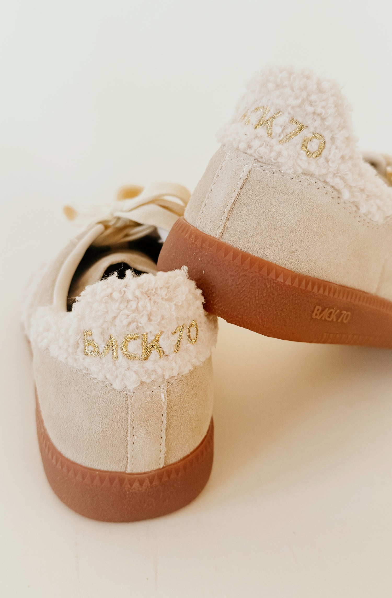 BACK 70 CLOUD 6N SNEAKER