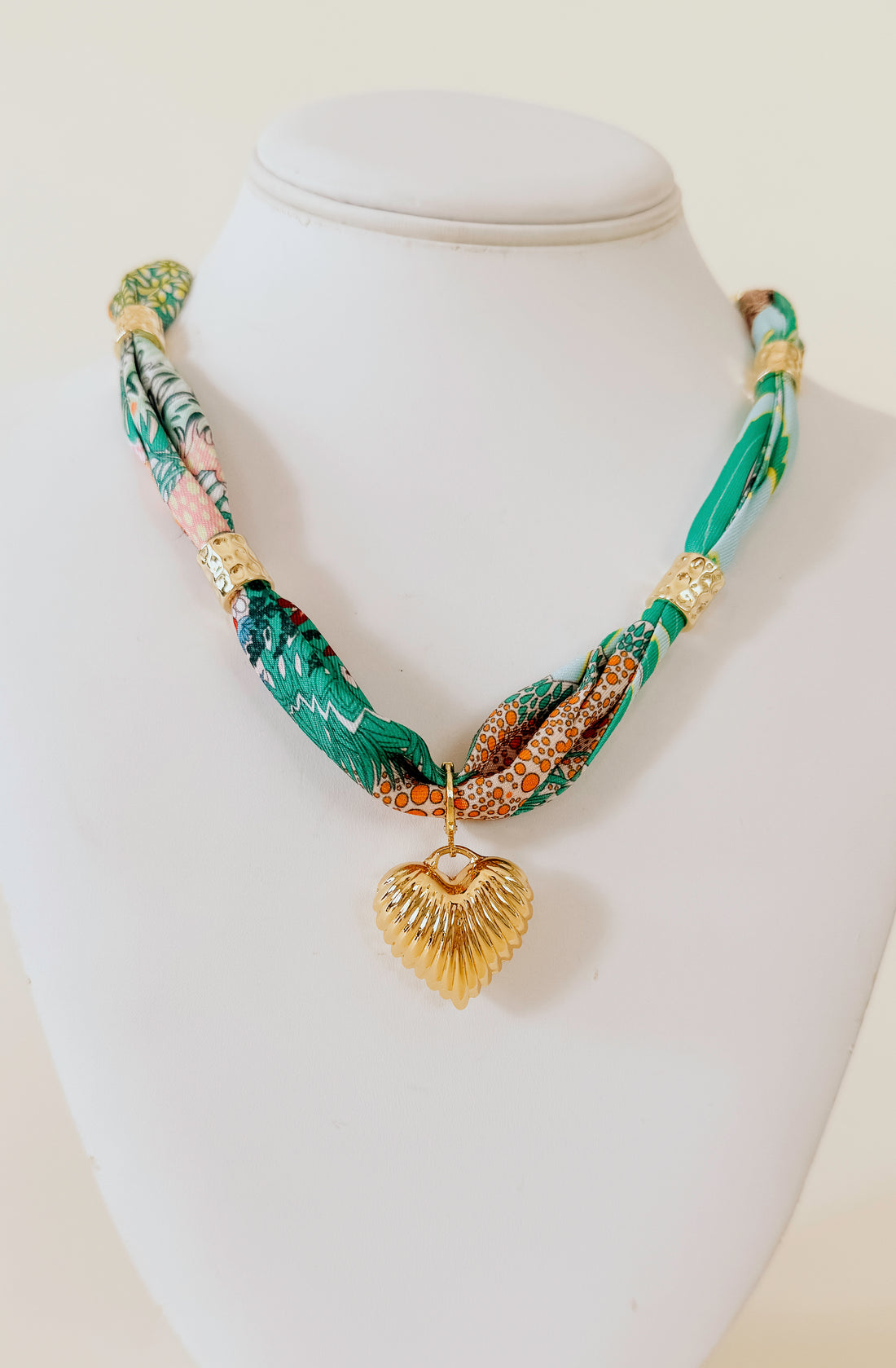 TAHITI SCARF NECKLACE