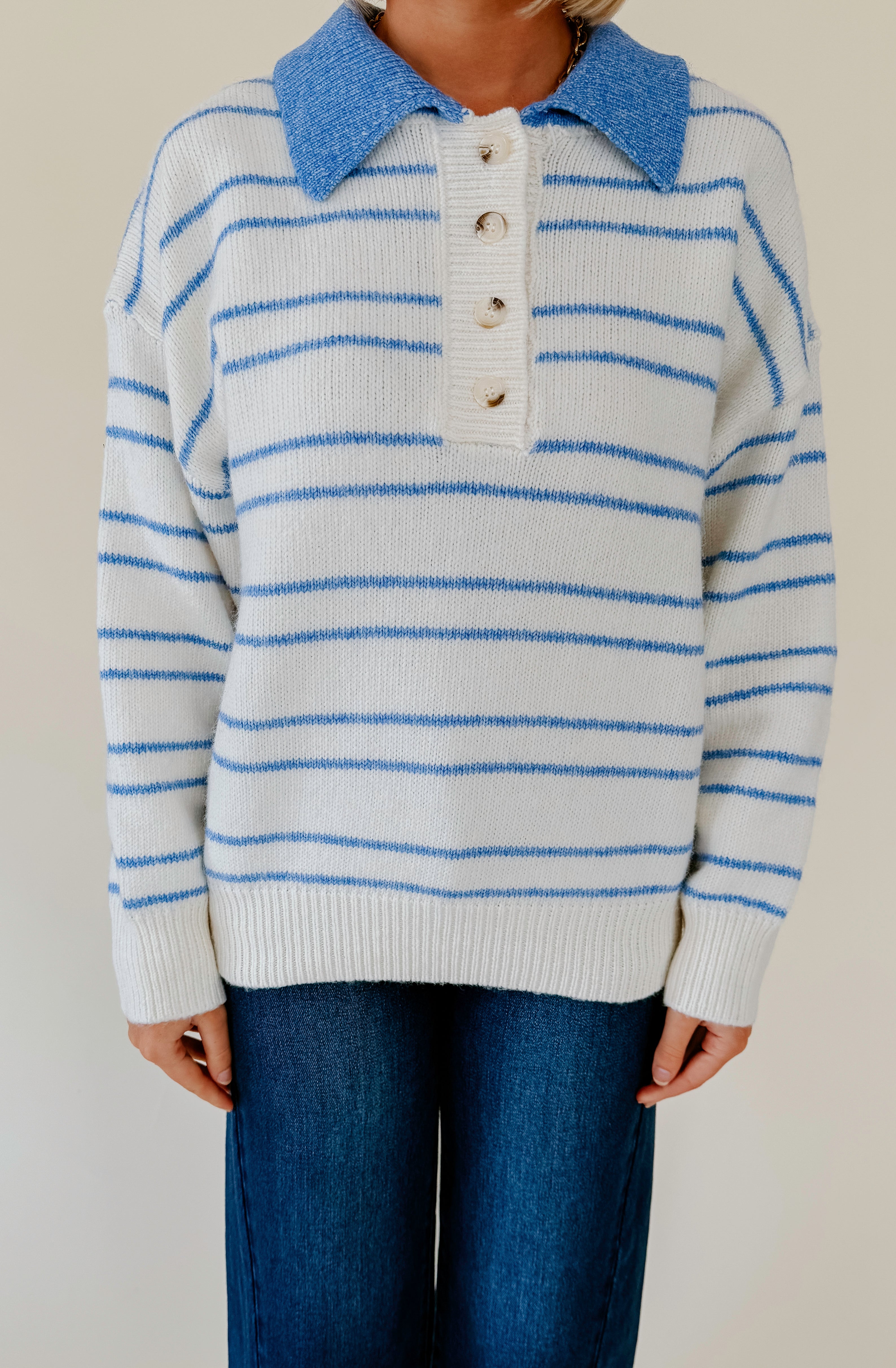 COLLAR LATER HENLEY SWEATER