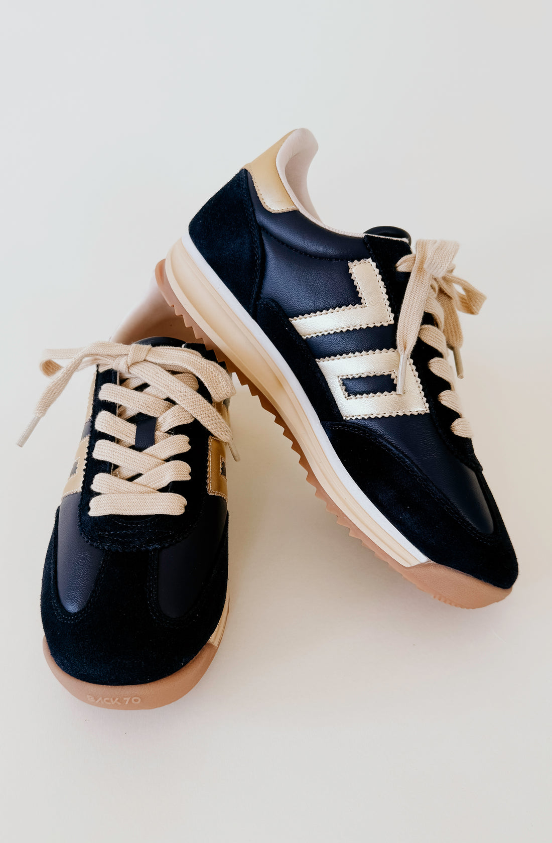 BACK 70 JOGGER N IN NAVY/GOLD