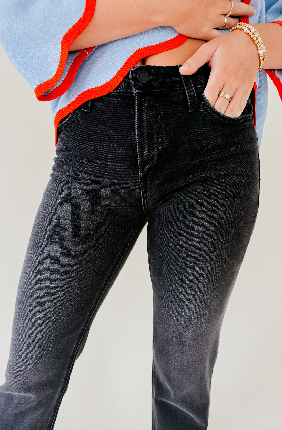 JUST BLACK CLEAN MID RISE DENIM