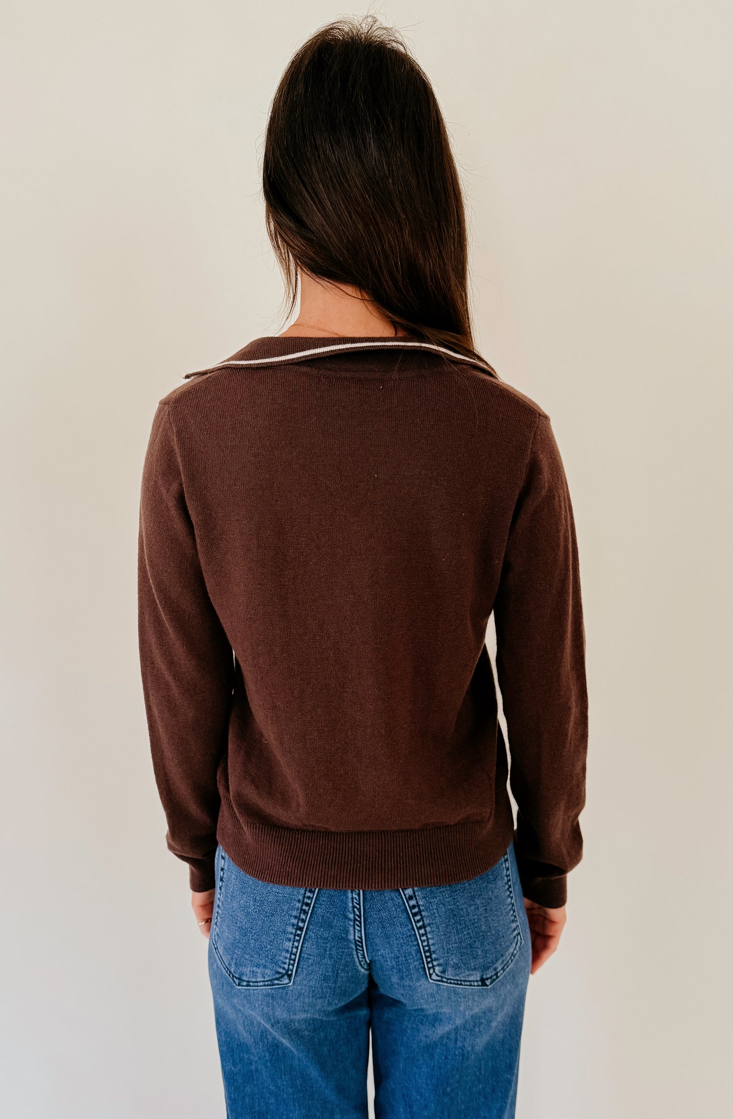 HEARTLOOM CITRINE V NECK SWEATER