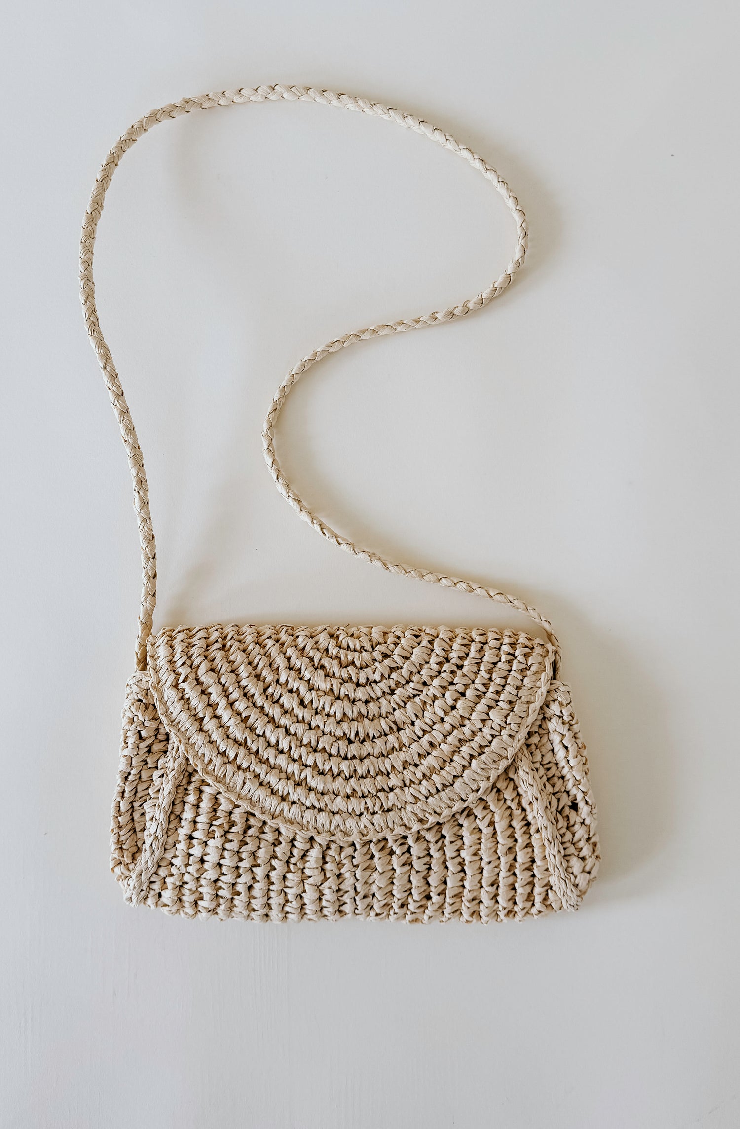 Z SUPPLY SAND DOLLAR MINI STRAW BAG