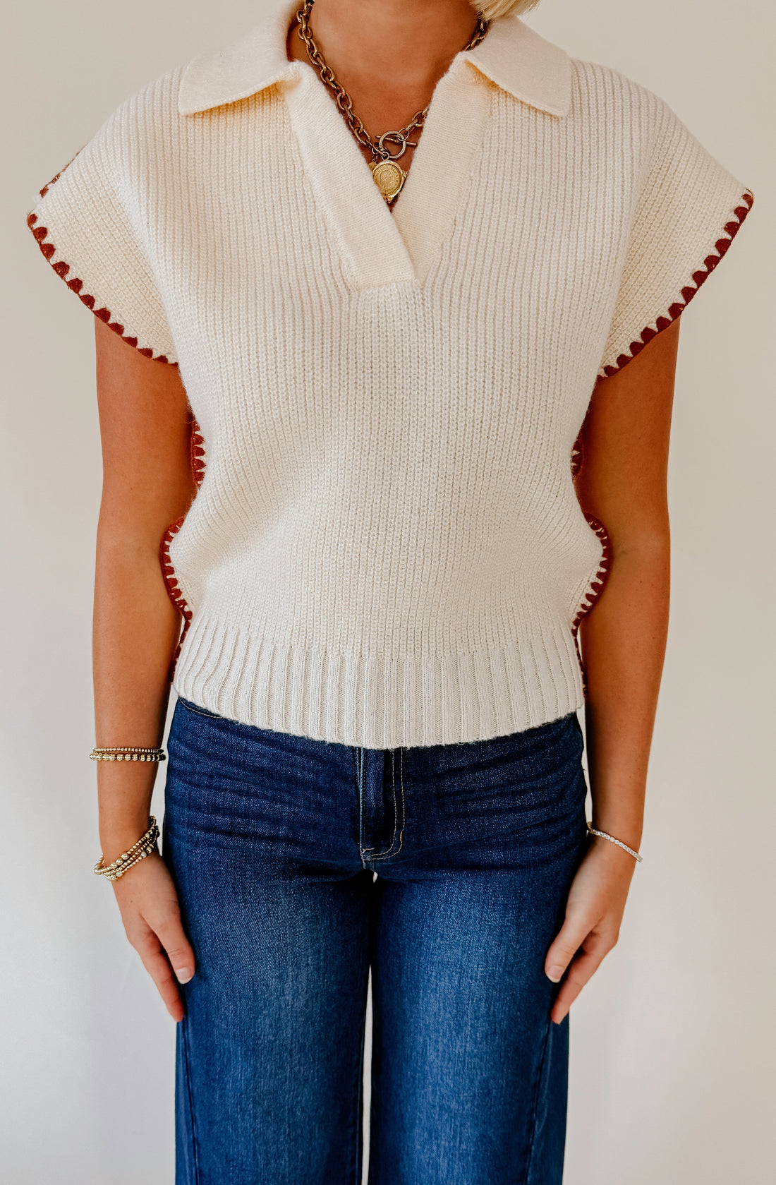 FINE LINE COLLARED SWEATER