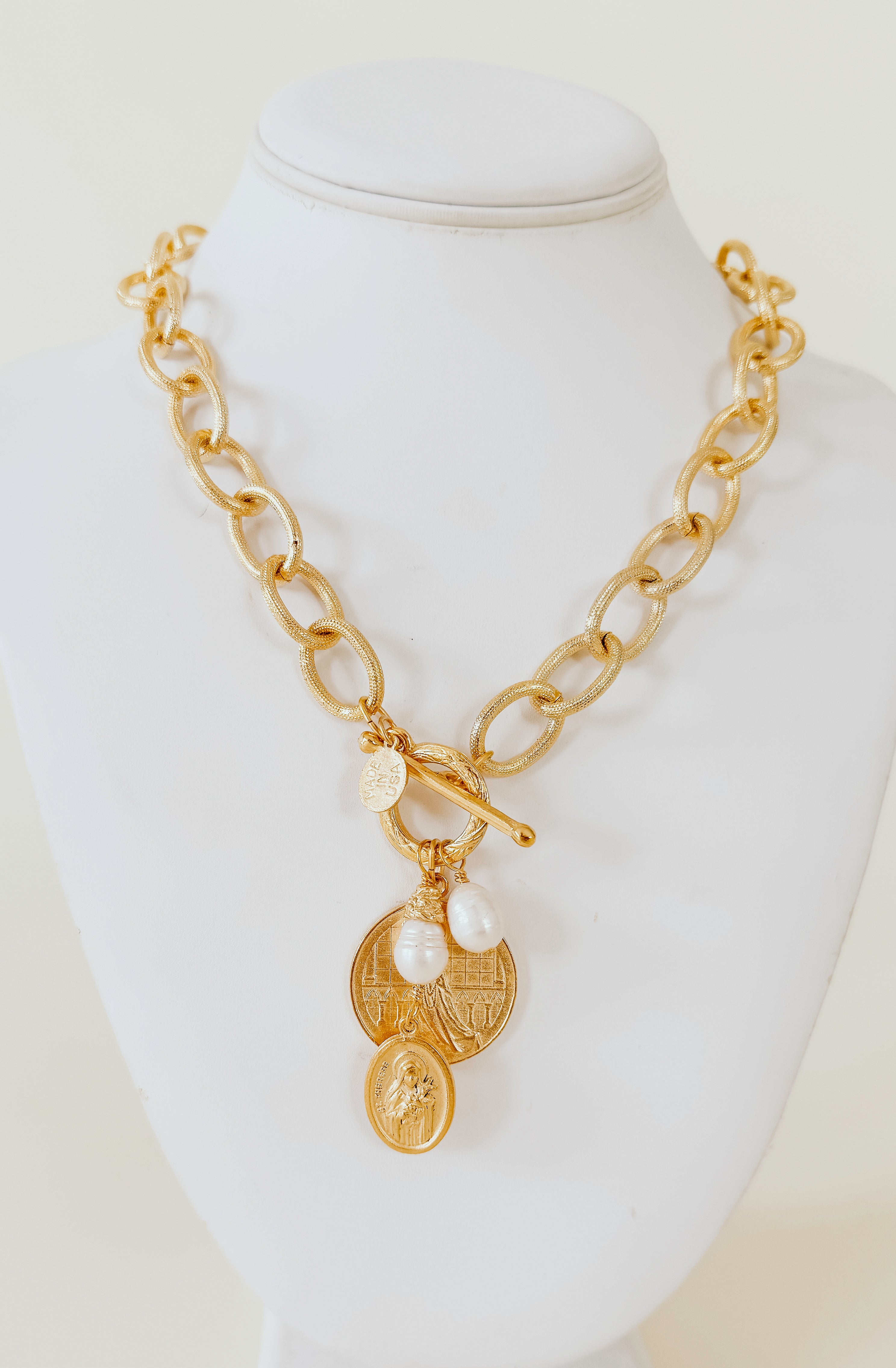 SUSAN SHAW COIN TOGGLE NECKLACE