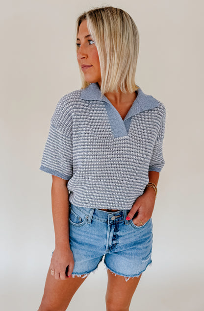 TIMED RIGHT COLLARED SWEATER
