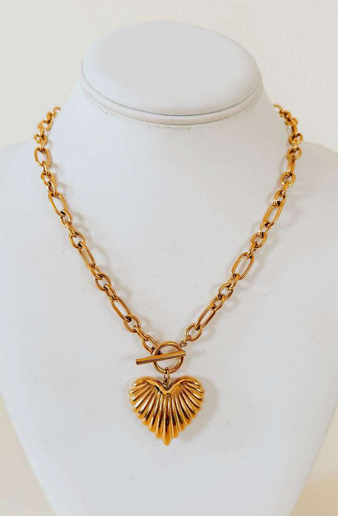 LUNA HEART NECKLACE