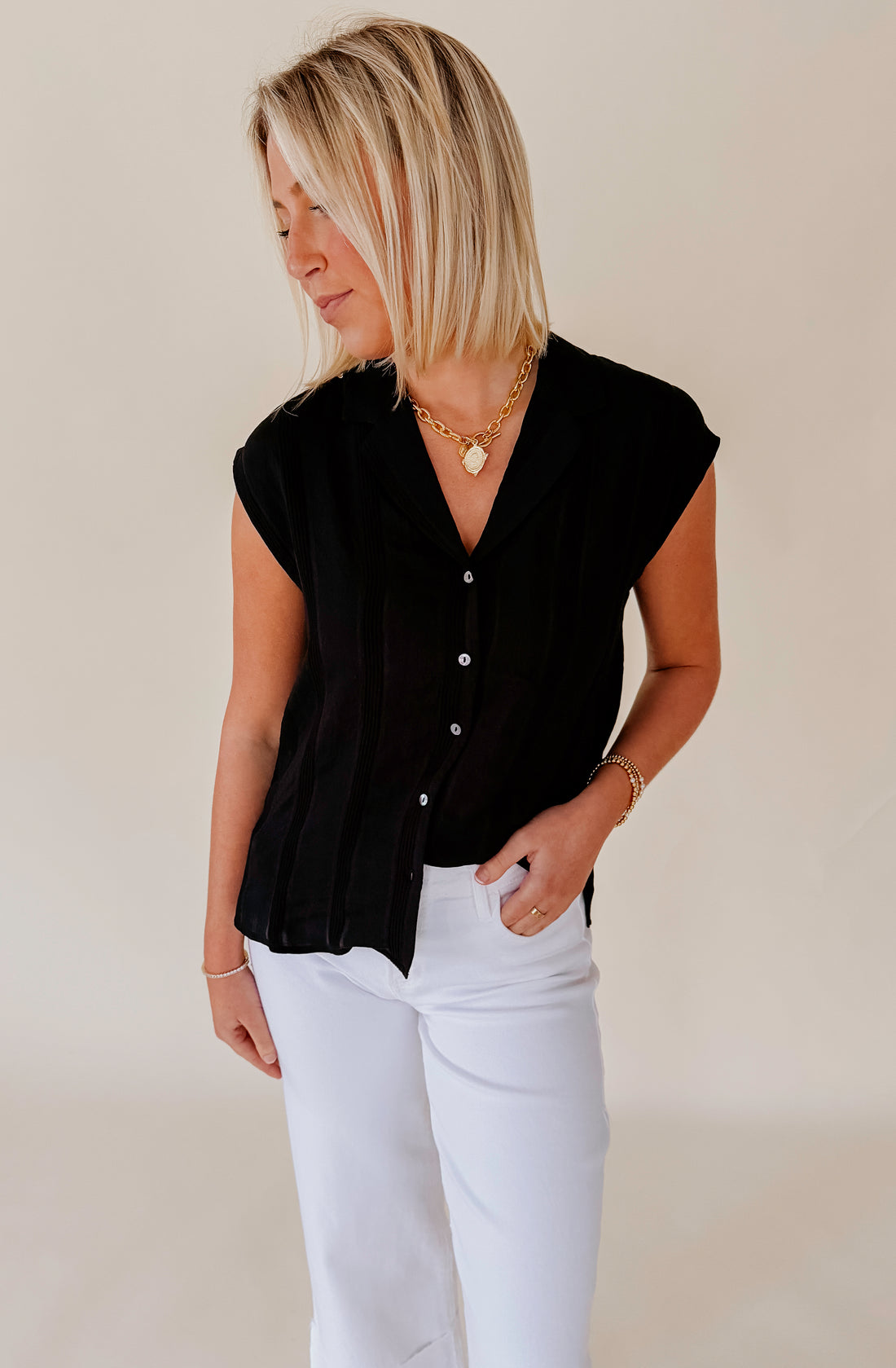 KIANA BUTTONED BLOUSE
