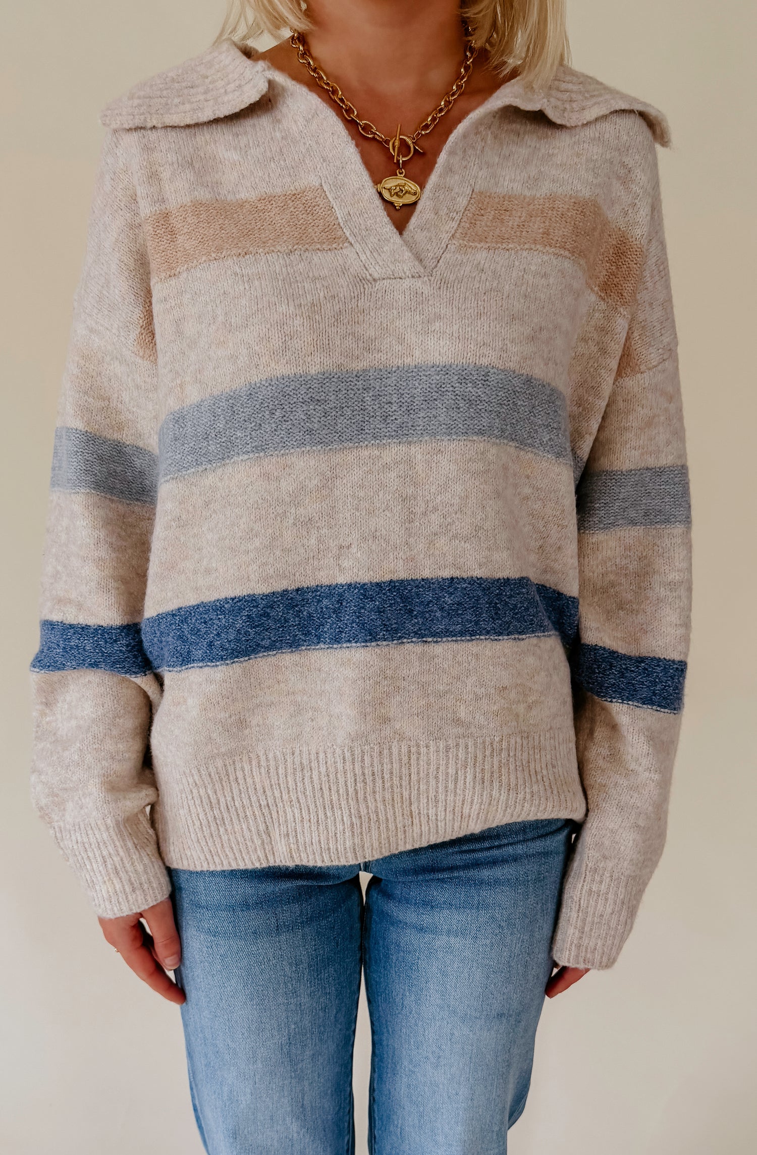 COLLAR LATER STRIPED SWEATER
