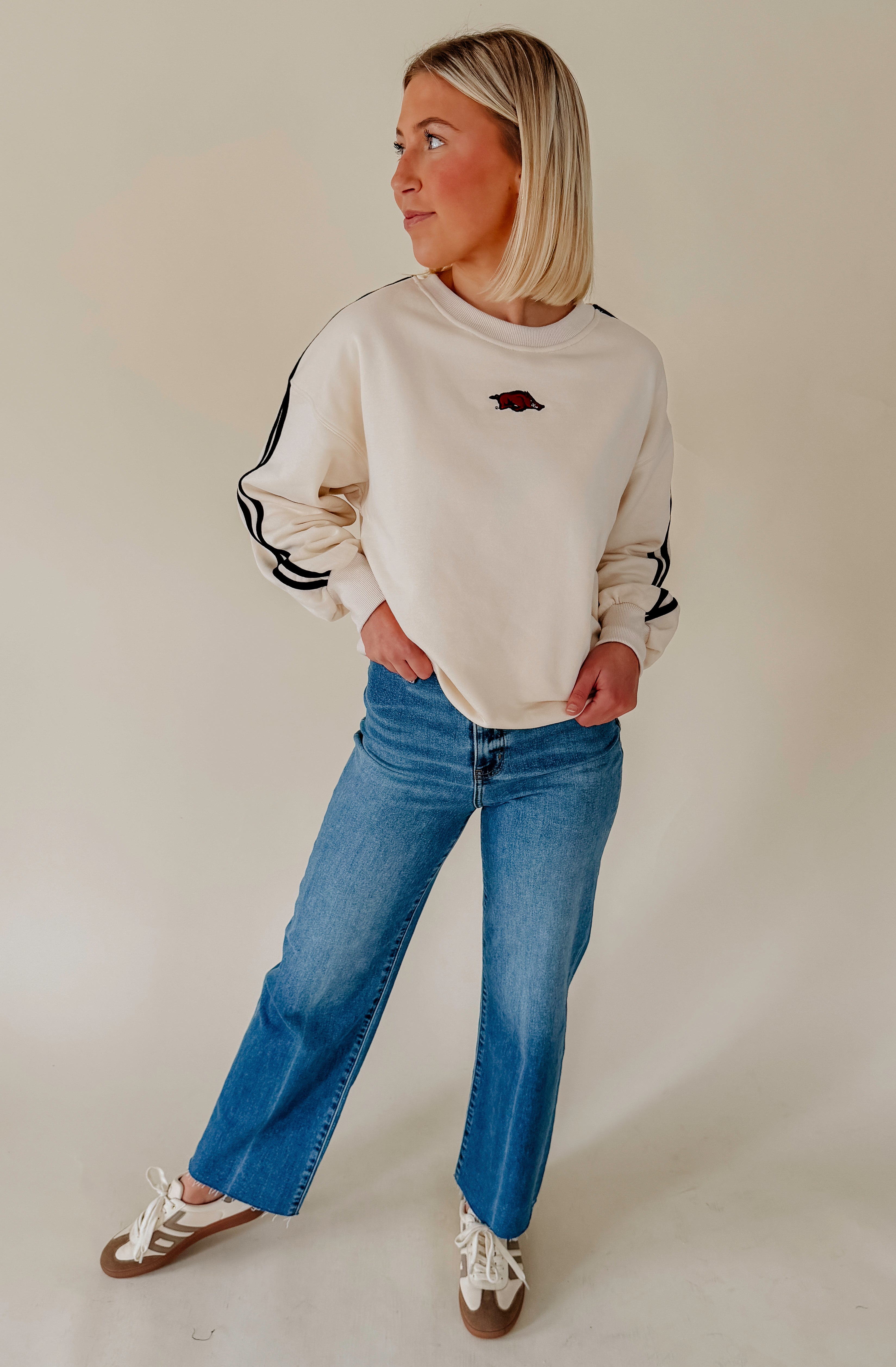THE MEGAN RAZORBACK PATCH SWEATSHIRT