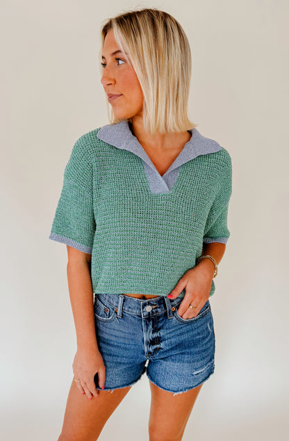 TIMED RIGHT COLLARED SWEATER