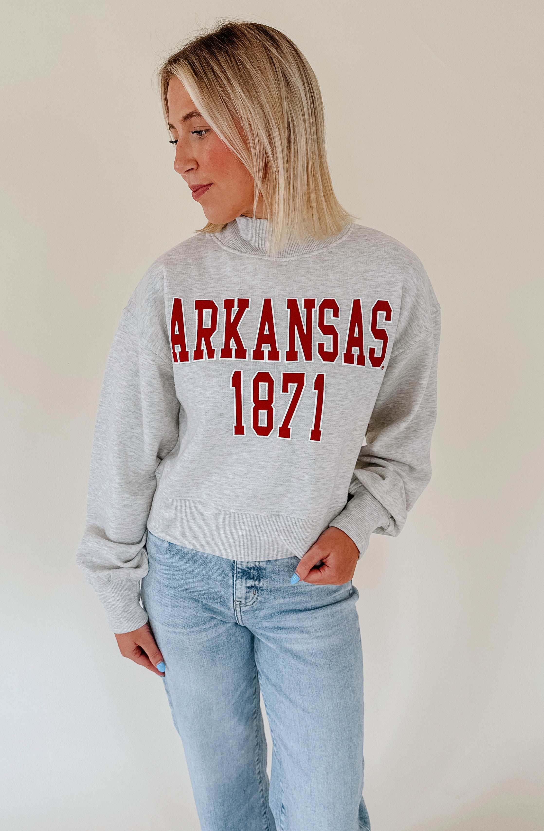 ARKANSAS MOCK NECK CROPPED SWEATSHIRT
