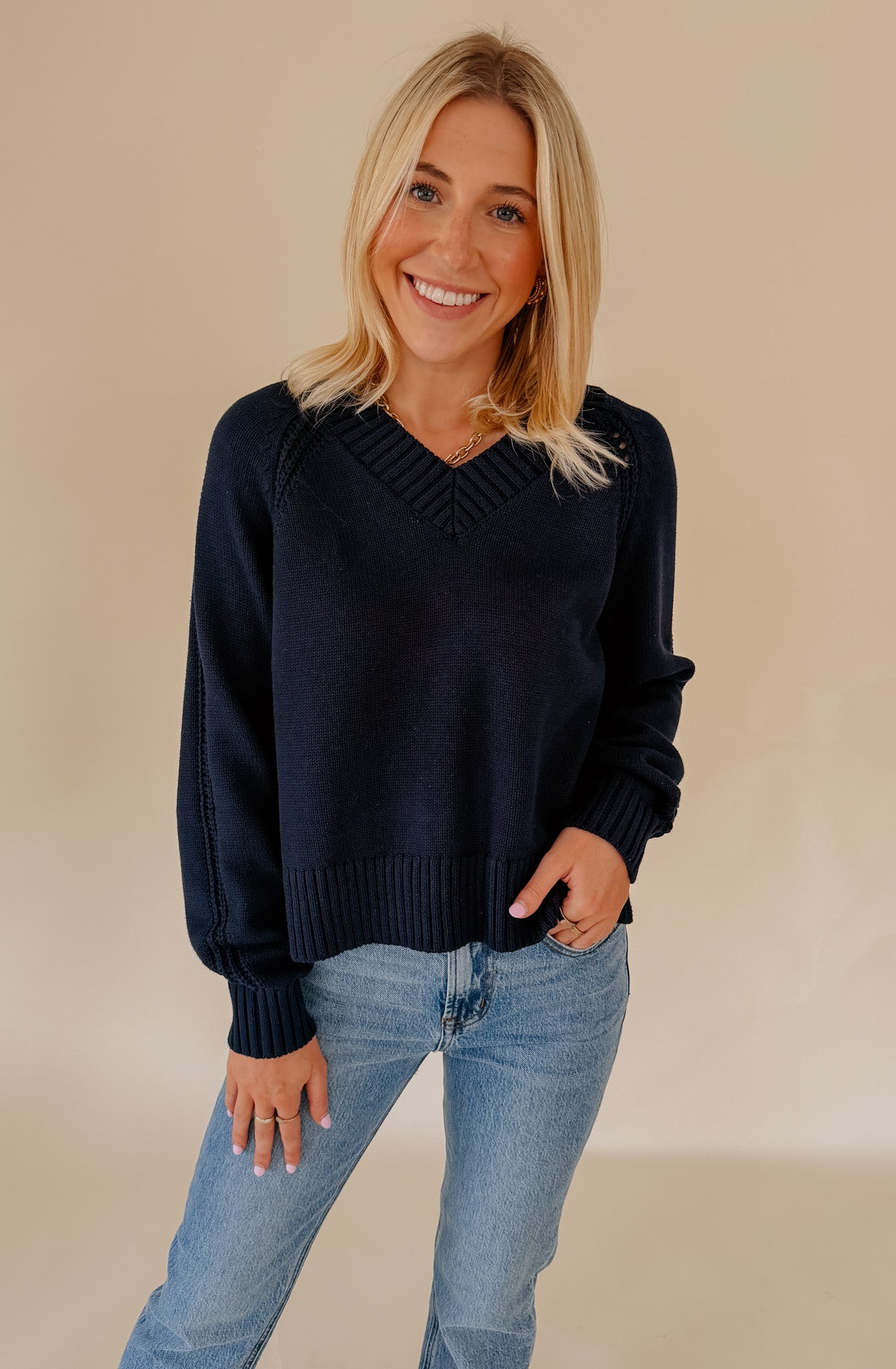 Z SUPPLY STRATTON V-NECK SWEATER