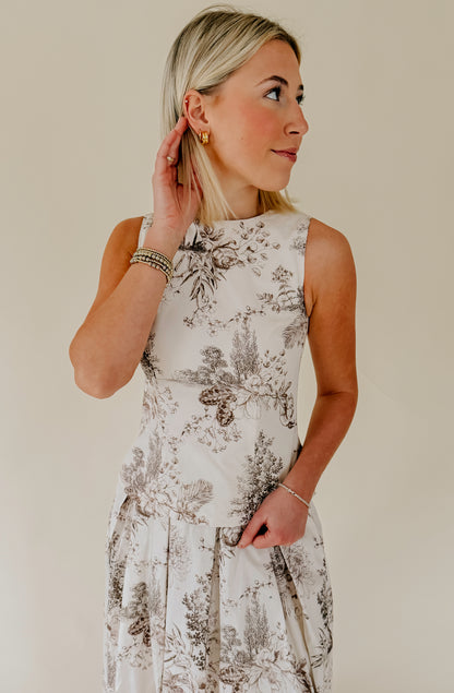 SPRING AHEAD FLORAL TOP