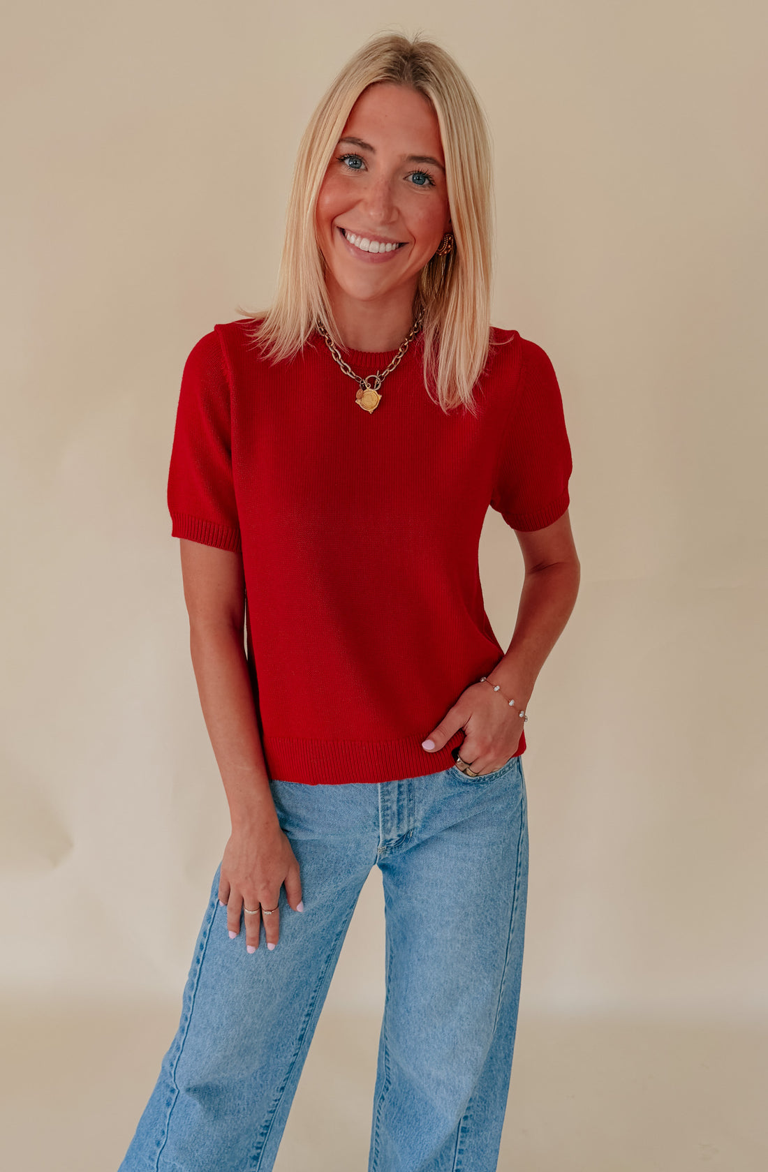 RED CREW NECK SWEATER