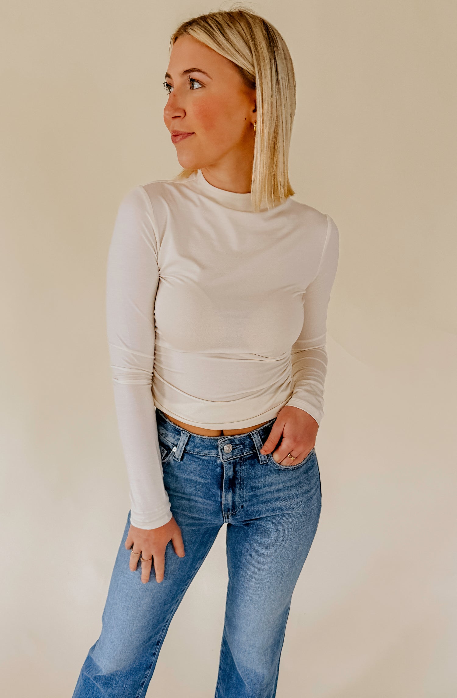 THE ROSE MOCK NECK BASIC TOP