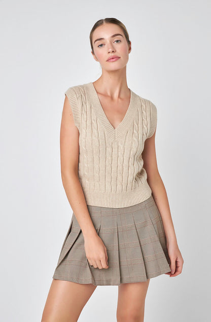 GETAWAY CABLE KNIT SWEATER VEST