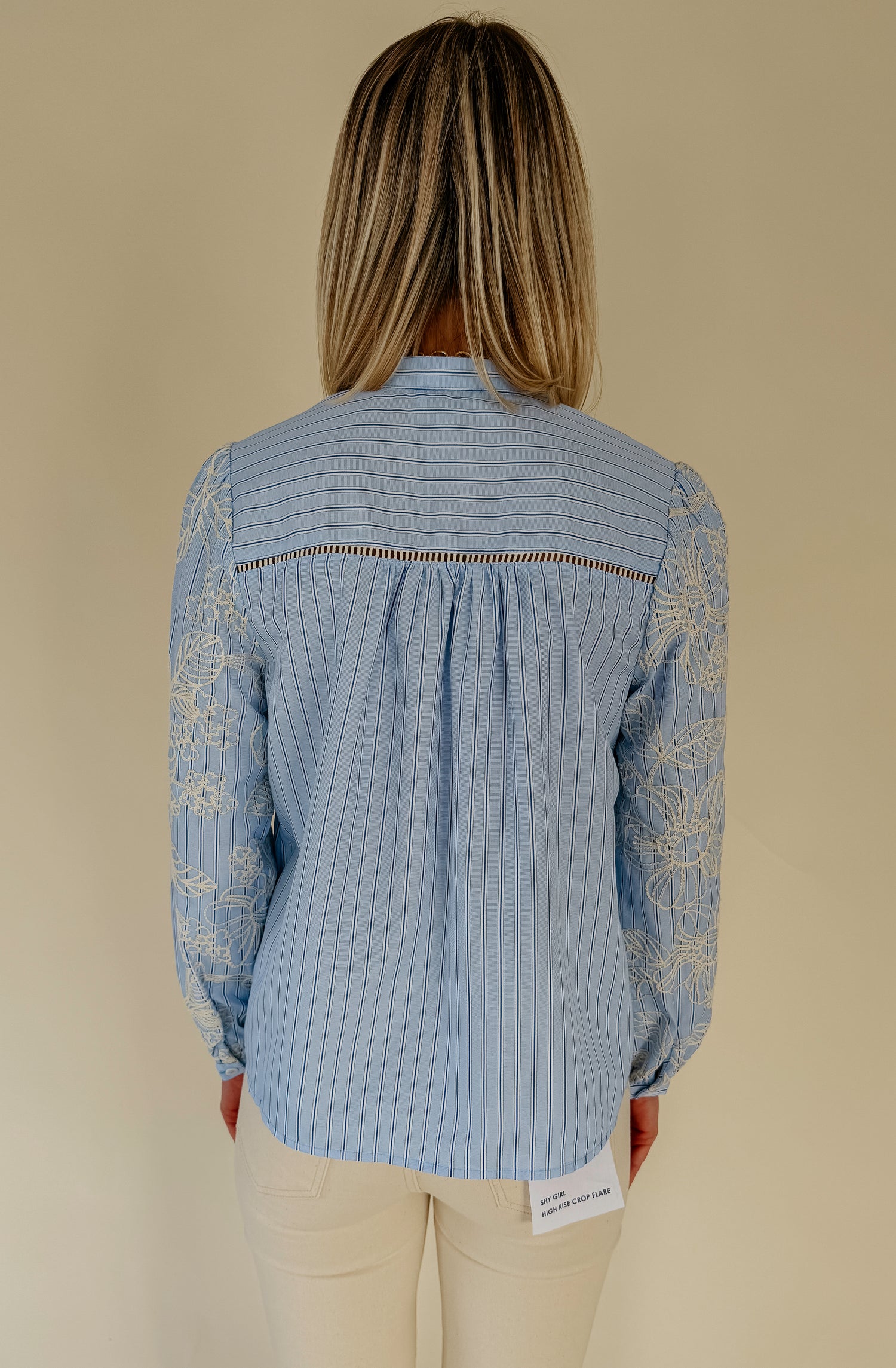 BLENDS WELL BUTTONED BLOUSE