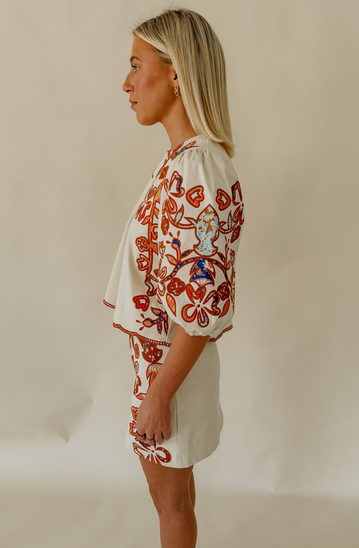 PETAL FORWARD EMBROIDERED BLOUSE