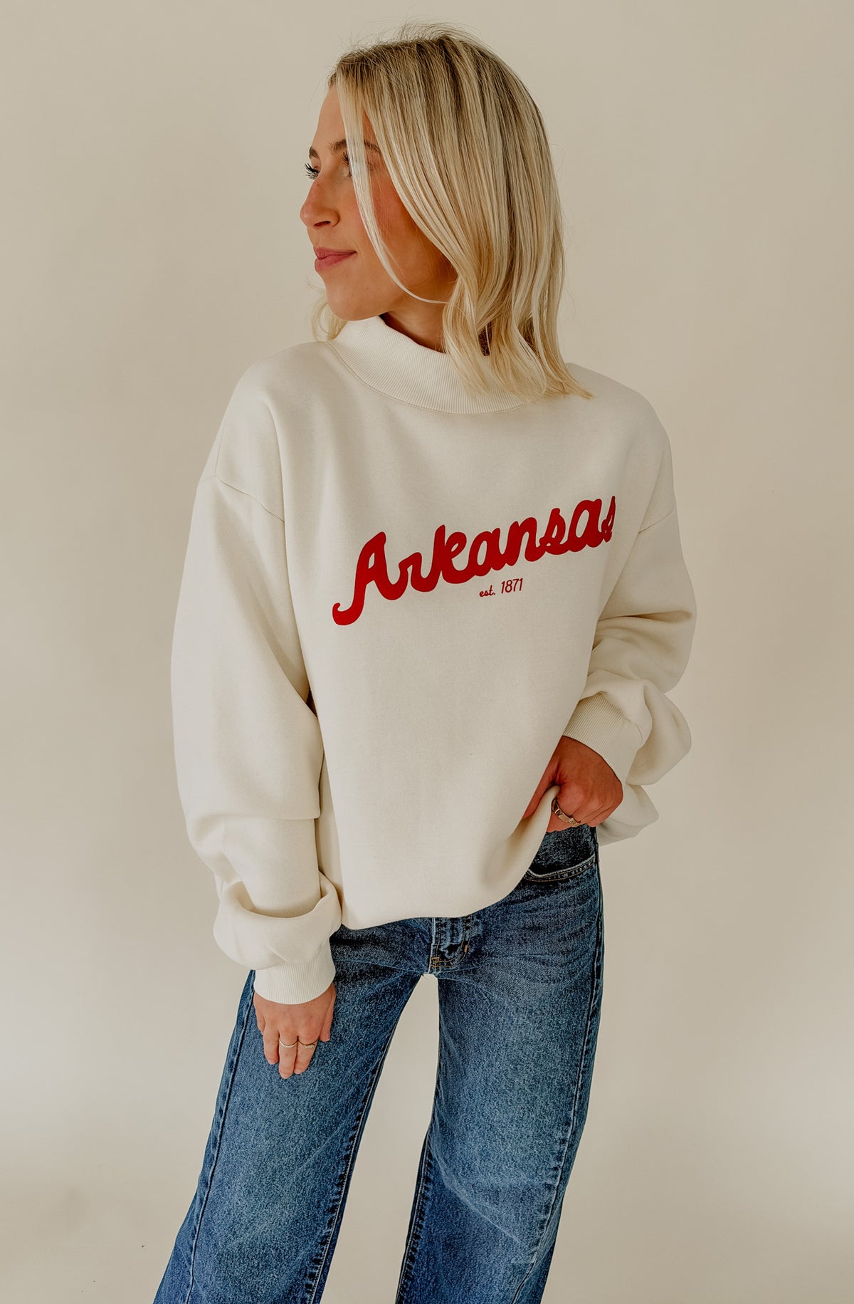 RAZORBACKS BOLD SCRIPT MOCK NECK SWEATSHIRT