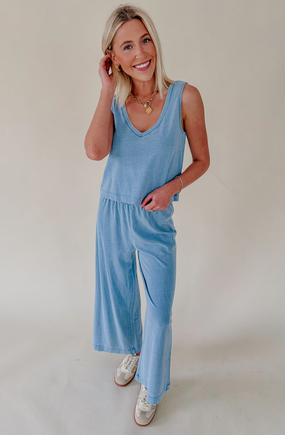 Z SUPPLY SLOANE V NECK DENIM TANK