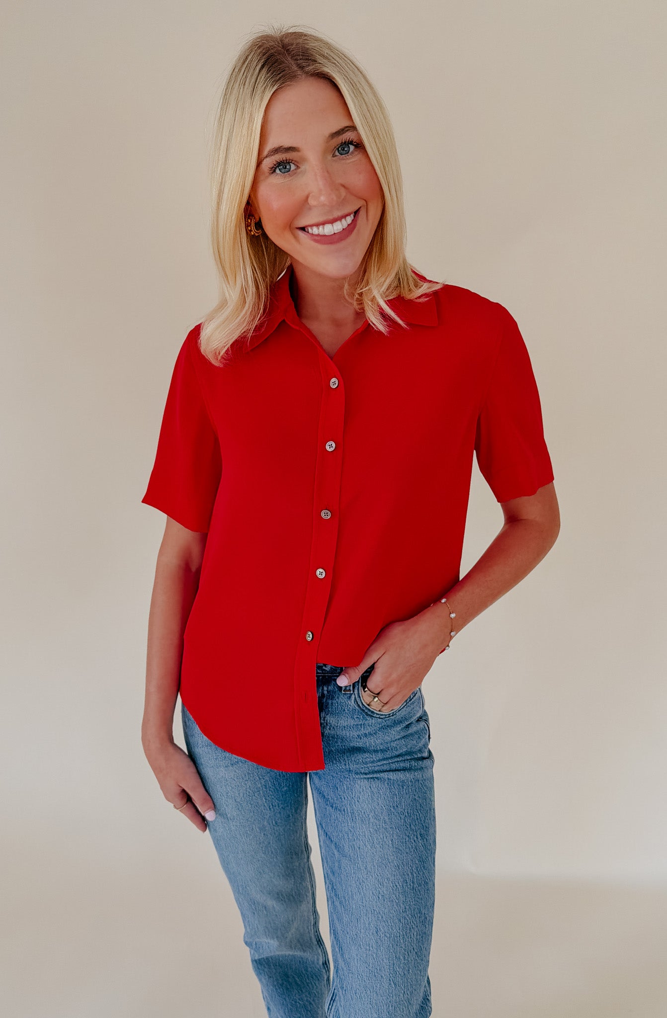 THE ROBYN BUTTONED BLOUSE