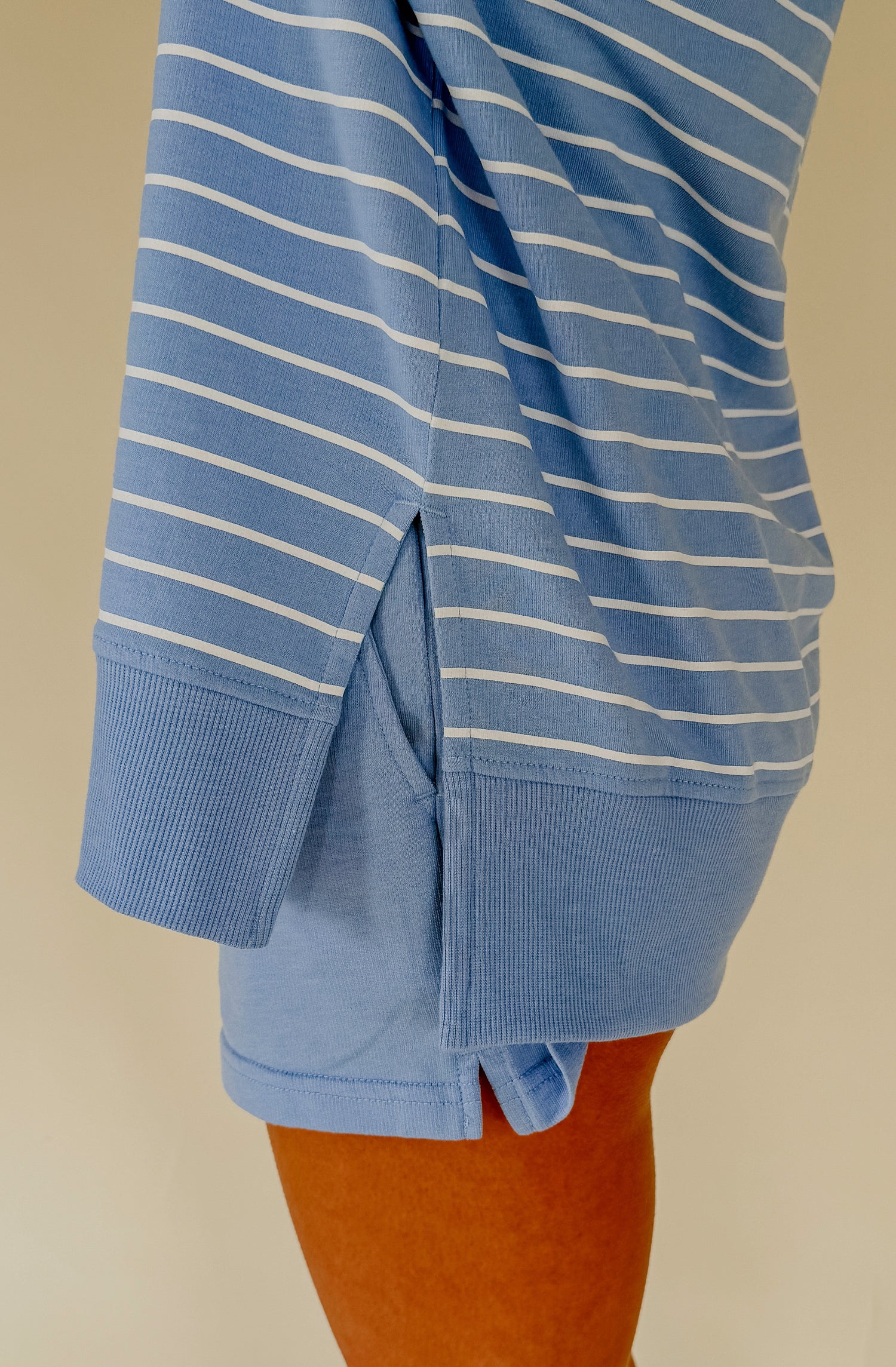 Z SUPPLY WEEKENDER STRIPE V NECK