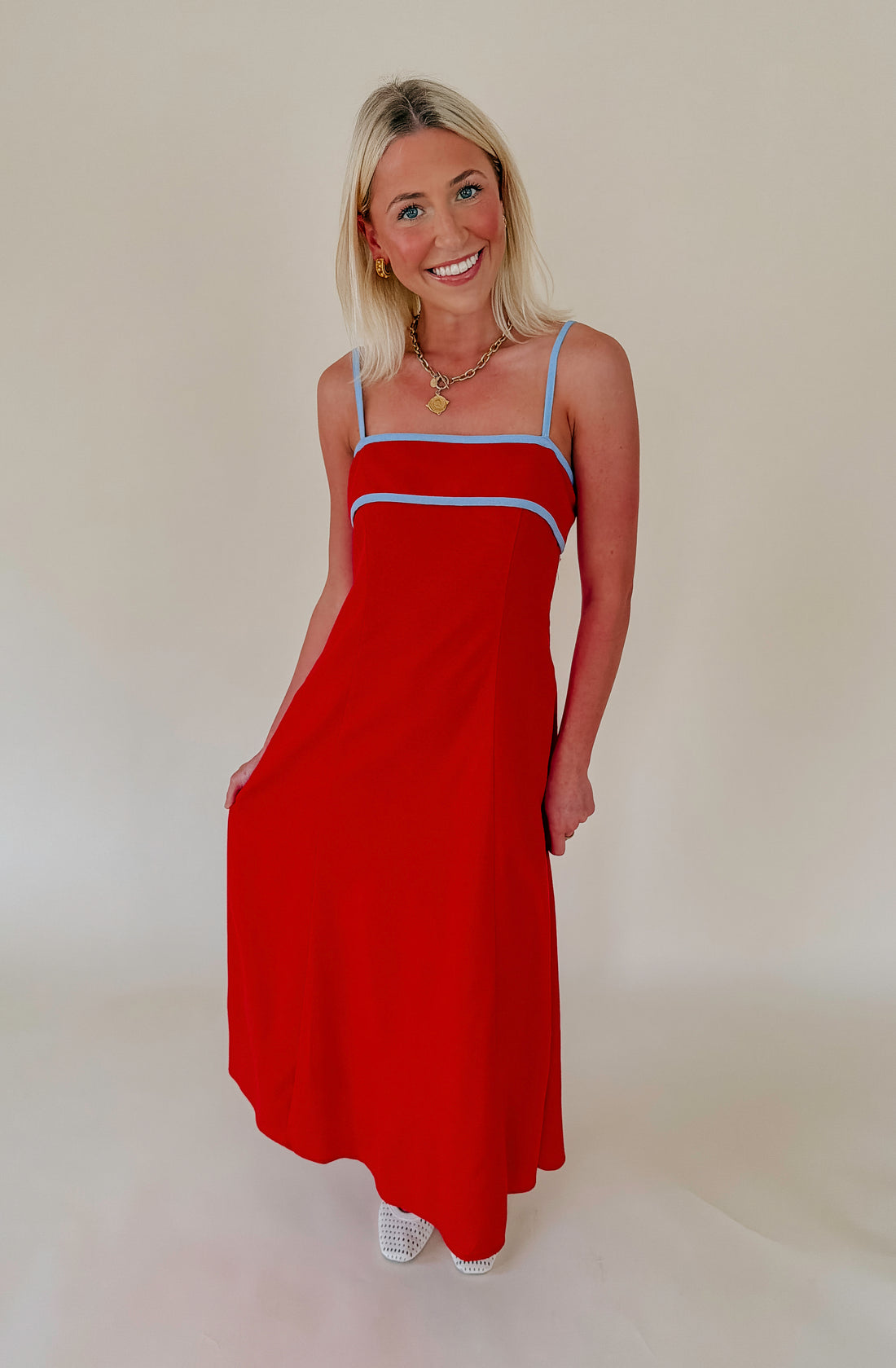 ON THE CONTRAST MIDI DRESS