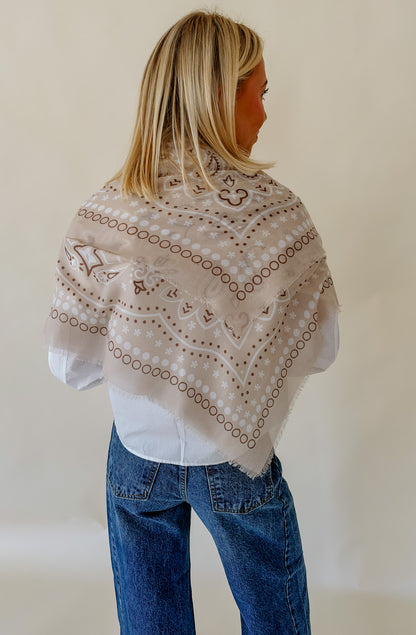 THE ALY LIGHTWEIGHT BANDANA SCARF