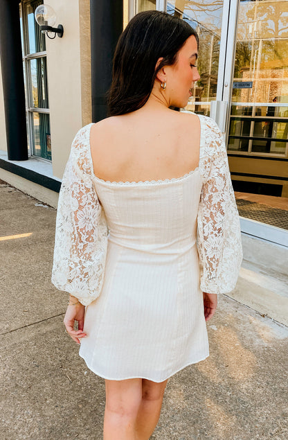 THE LAUREN LACE DRESS