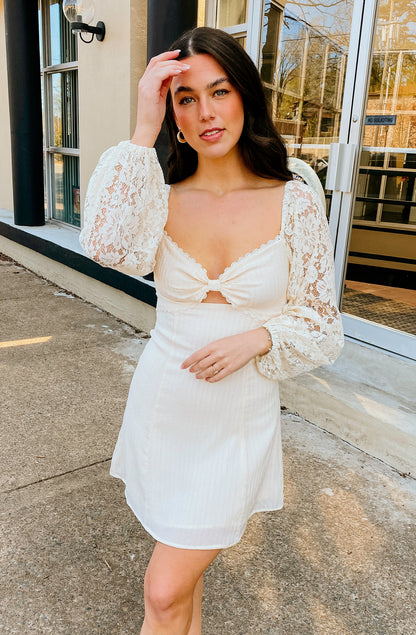 THE LAUREN LACE DRESS